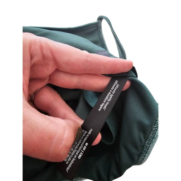 PINK Active Victorias Secret Sz M Ultimate Lightly Lined Bra Green Velvet - Picture 5 of 5